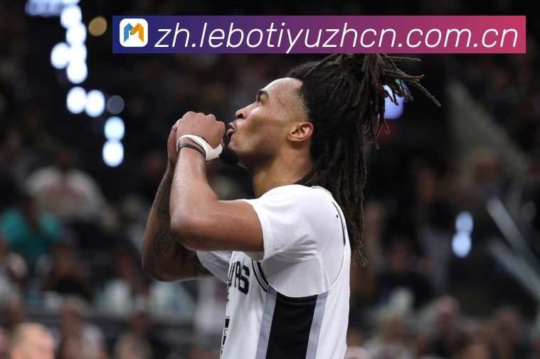 詹姆斯盛赞东契奇关键时刻统治比赛直言疲惫仍全力拼下胜利赛场复盘:最新赛事动态与深度分析 詹姆斯盛赞东契奇关键时刻统治比赛直言疲惫仍全力拼下胜利赛场复盘:最新赛事动态与深度分析